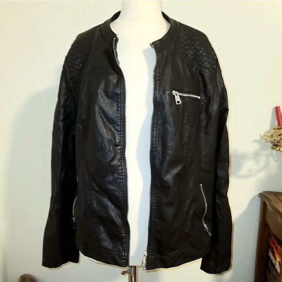 Ci Sono | Black Vegan Leather Biker Jacket - Picture 1 of 5